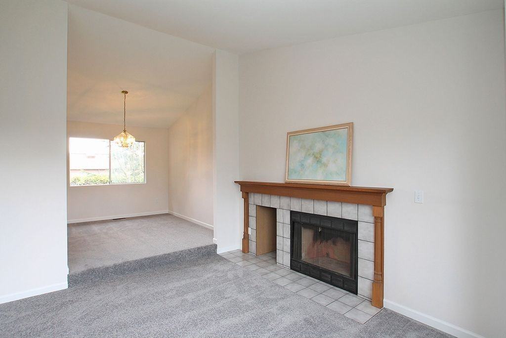 12526 Ne 166th St - Photo 4 of 39