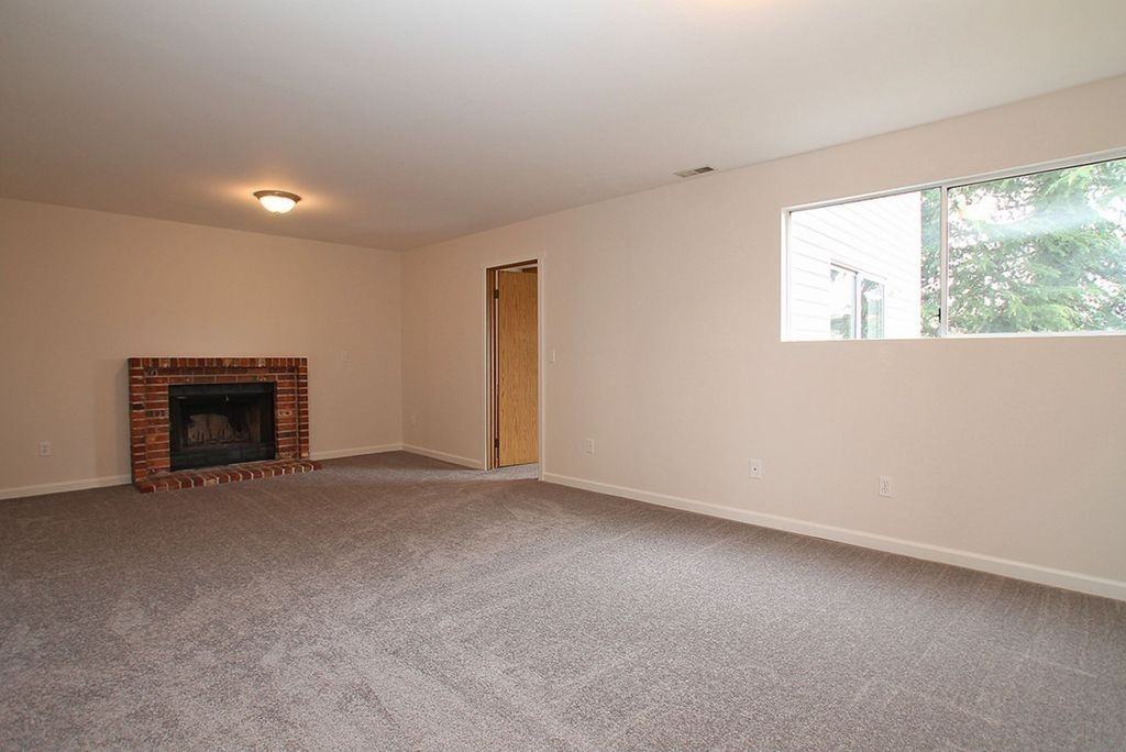 12526 Ne 166th St - Photo 7 of 39