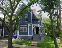 featured image of 17 Park Ave