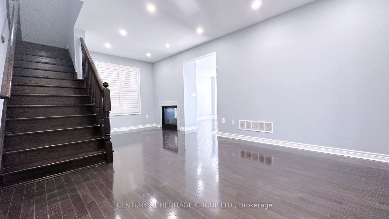 217 Chouinard Way - Photo 2 of 6