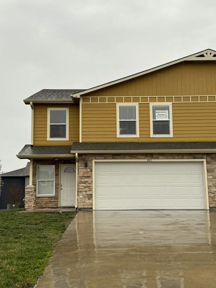3411 NW 49th St, Topeka, KS 66618 4 Bedroom Apartment for 1,900/month