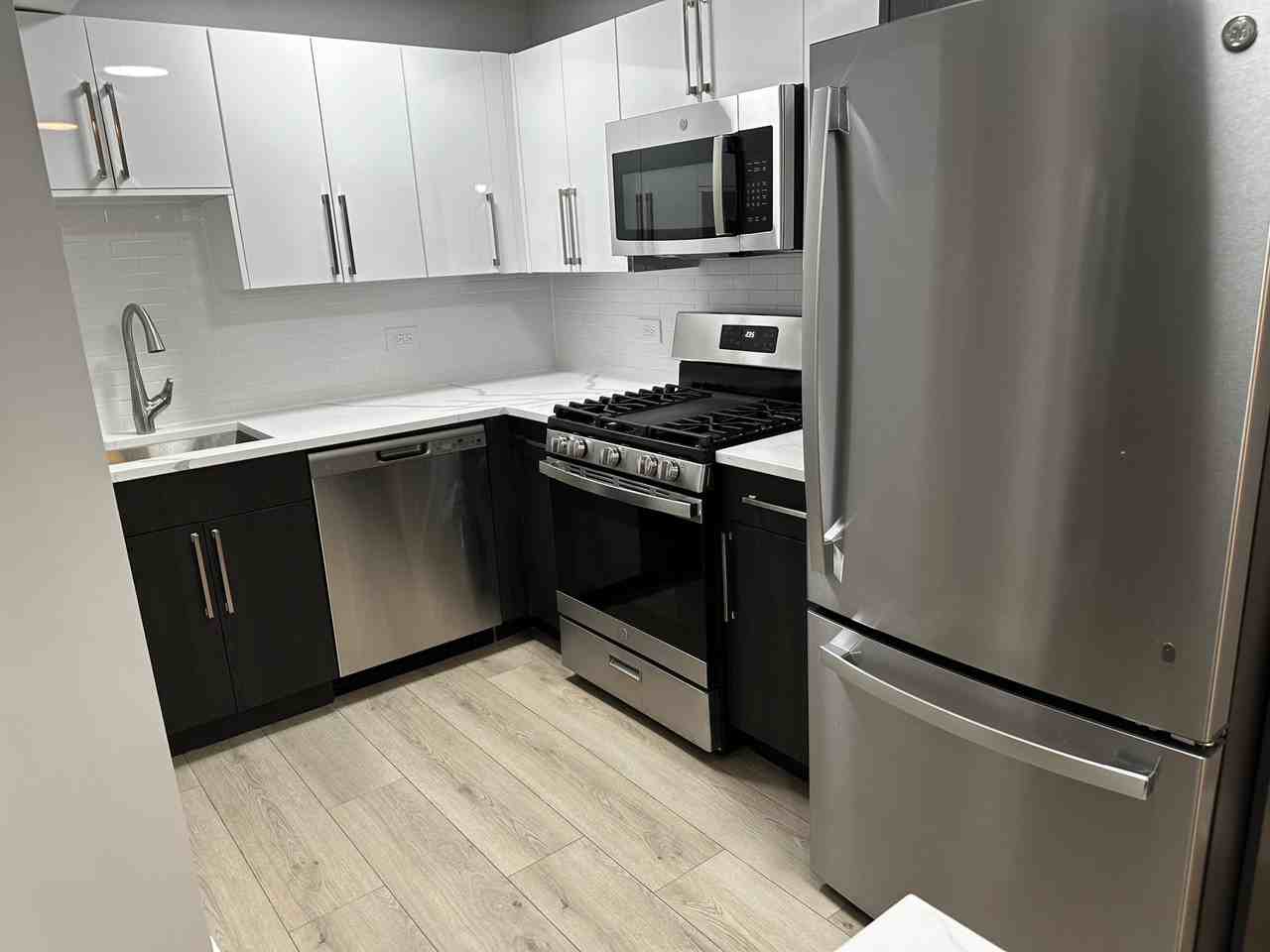 Loyola Beach Apartments - Photo 3 of 48