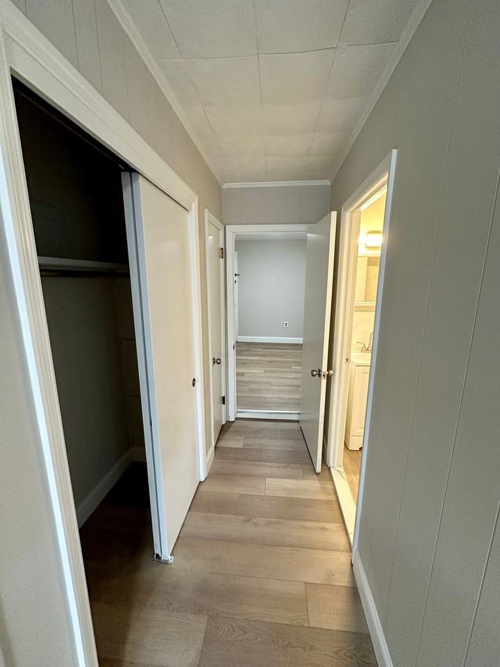18 Huron Ave - Photo 3 of 24
