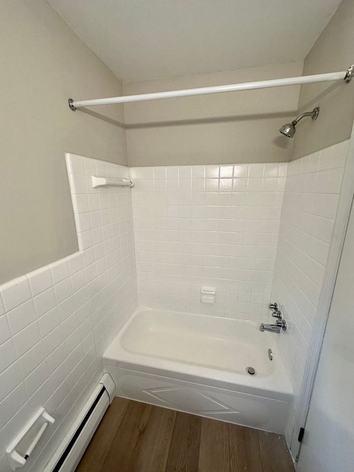 18 Huron Ave - Photo 5 of 24