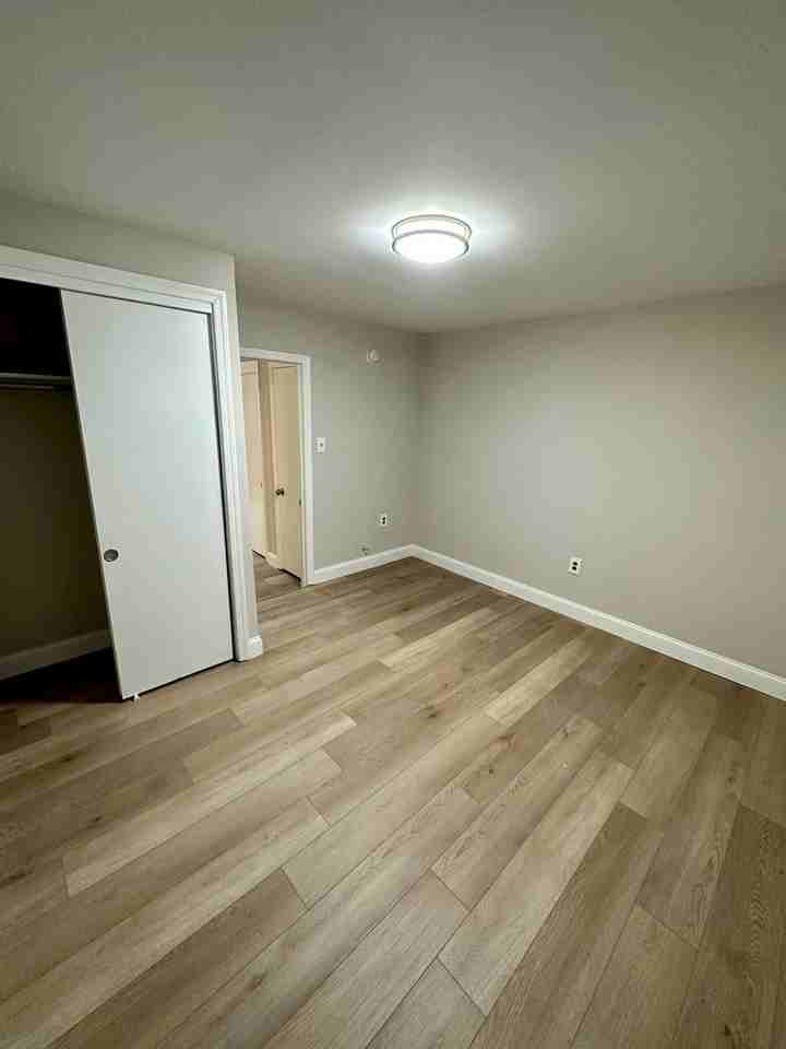 18 Huron Ave - Photo 6 of 24