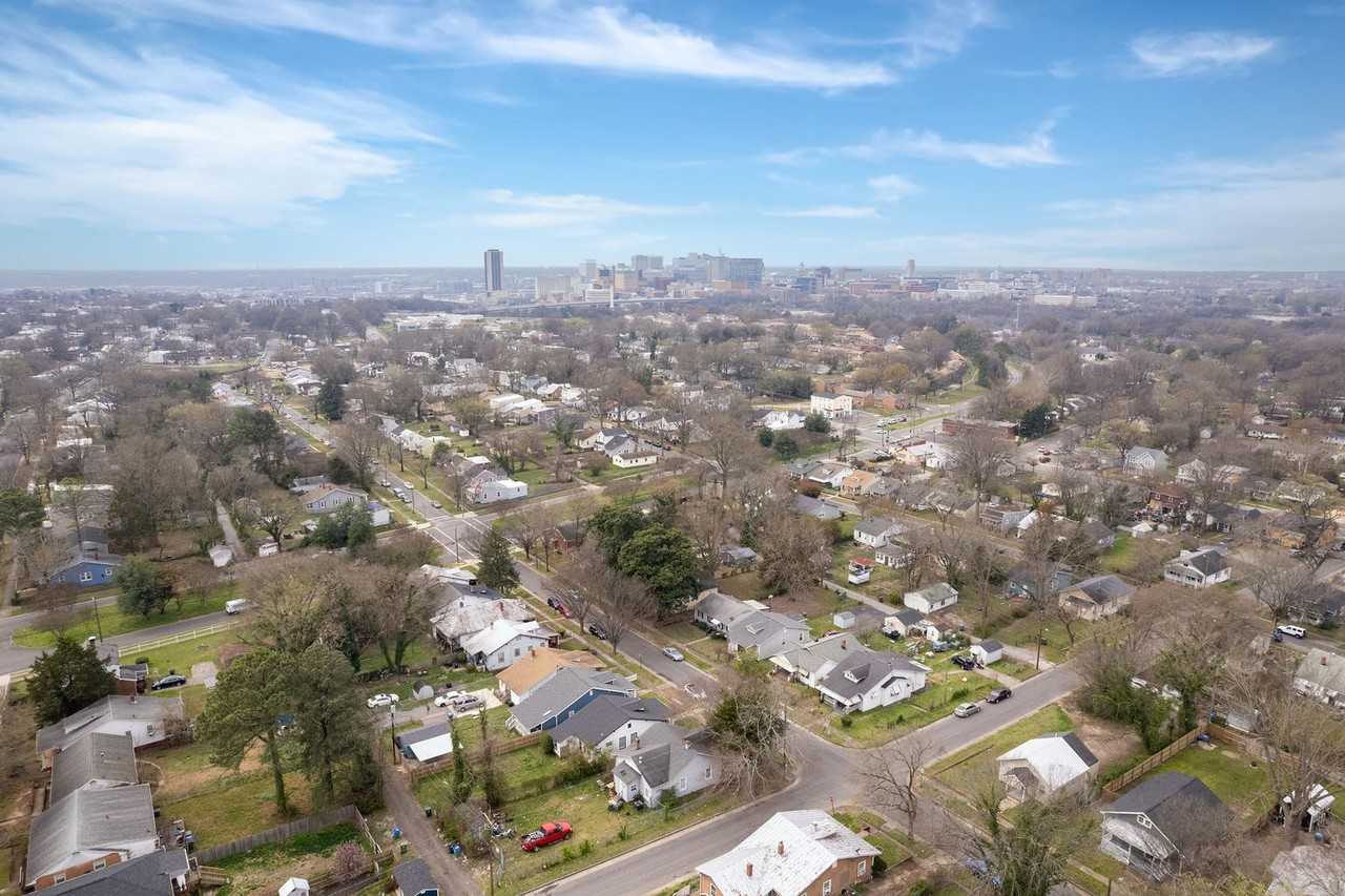 1615 N 19th St - Photo 3 of 27