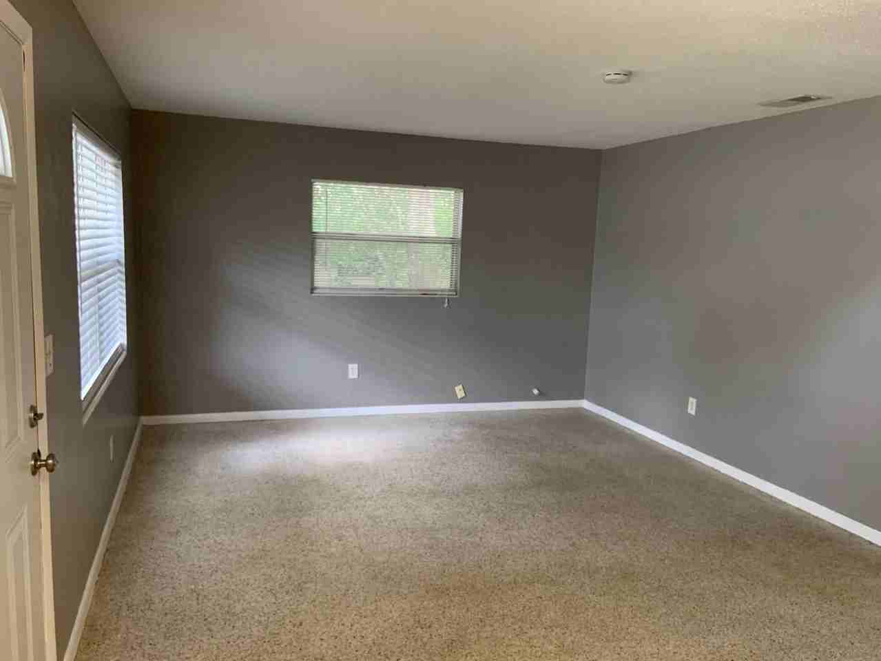 520 Ruffel St - Photo 2 of 12