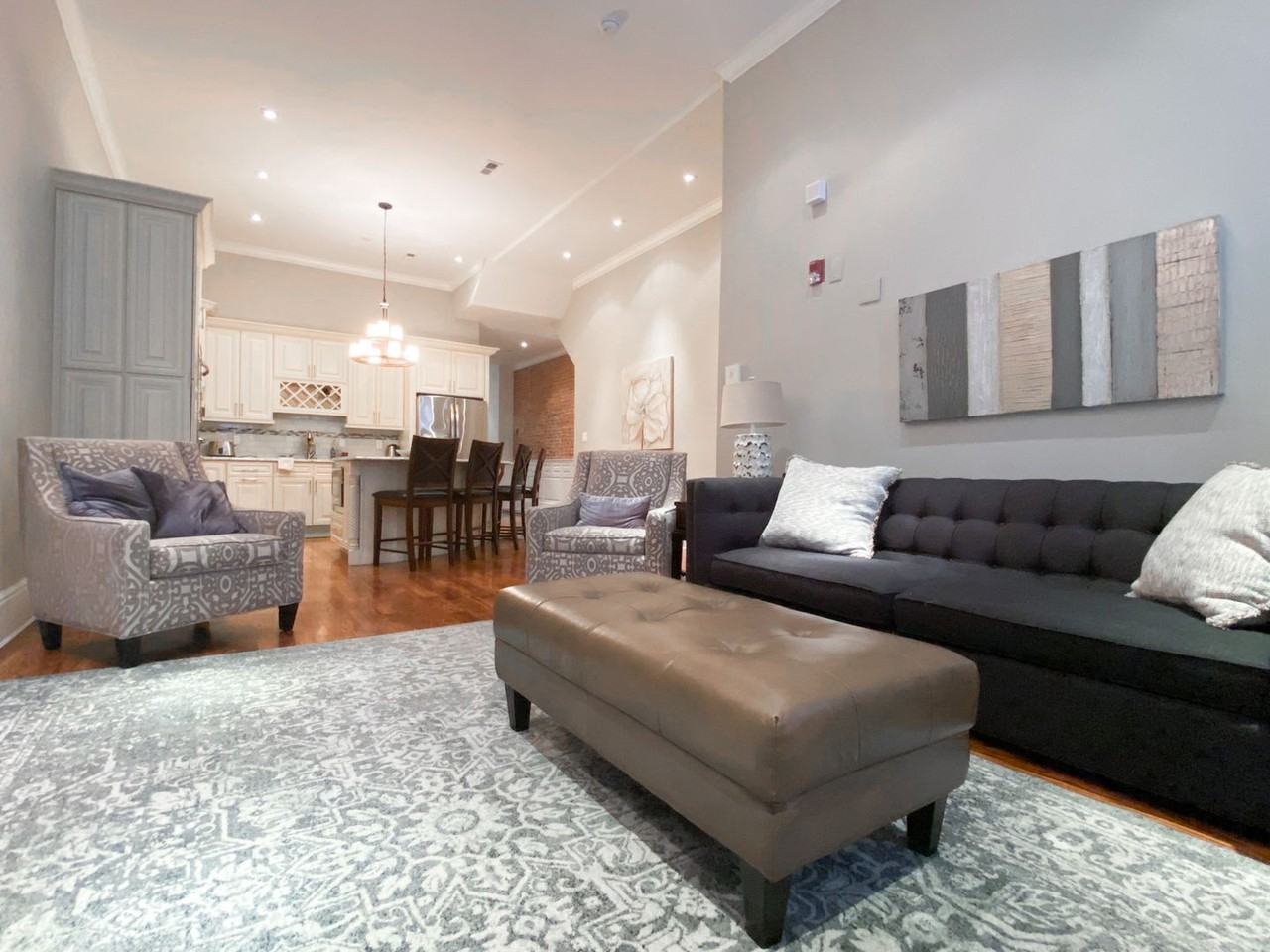 1626 Spruce St - Photo 2 of 26