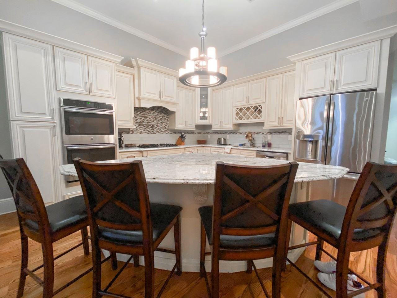 1626 Spruce St - Photo 6 of 26