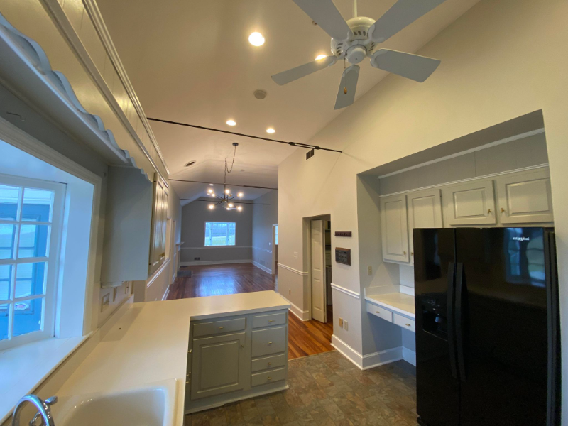 10704 Hopewell Rd - Photo 2 of 46