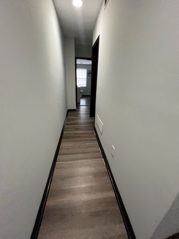 1033 N Fulton Ave - Photo 3 of 27