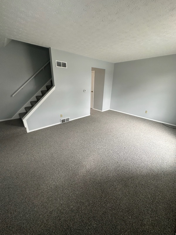 7050 Paxton Rd - Photo 2 of 17