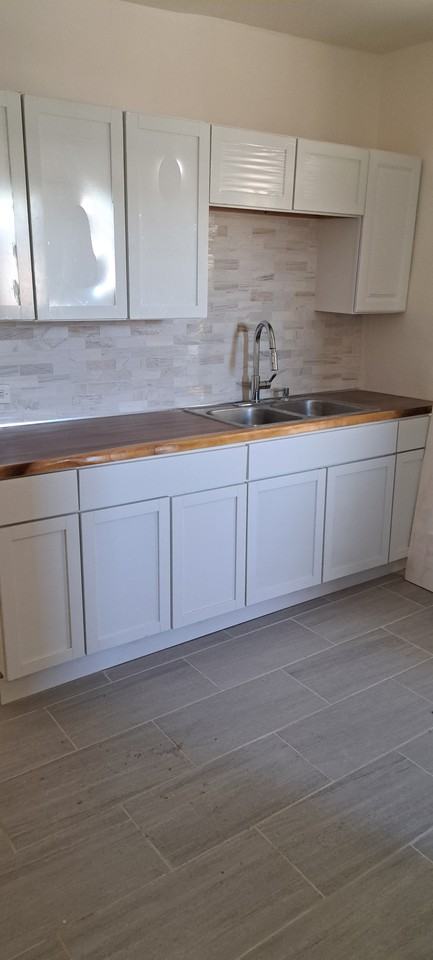 5500 W Gladys Ave #2 - Photo 2 of 6