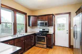 1135 Crescent St Ne #NA - Photo 1 of 1
