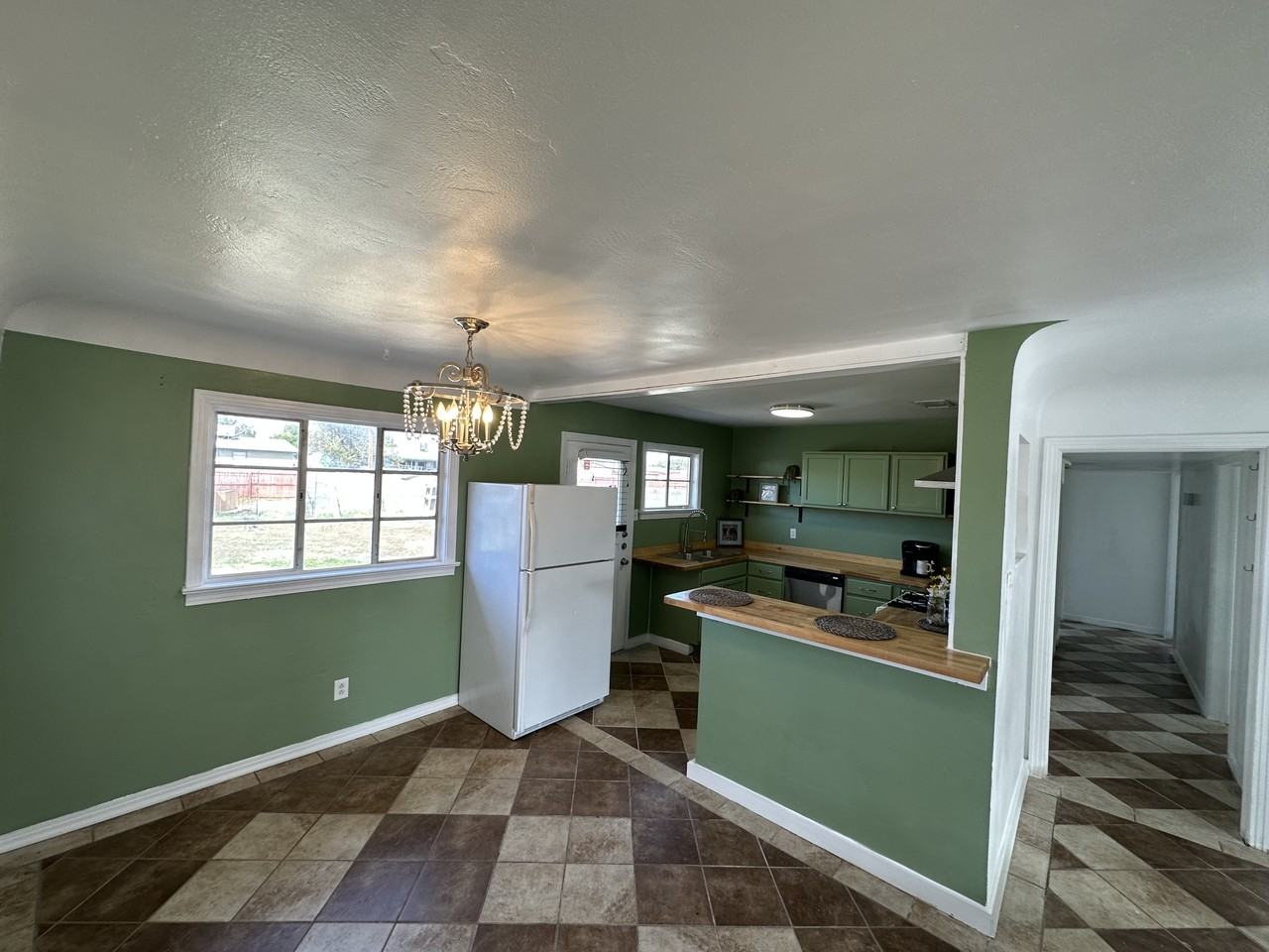 3202 Thomas Ave #NA - Photo 5 of 12