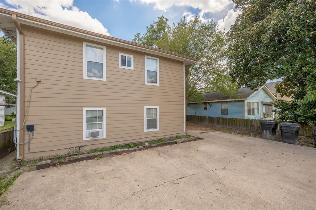 4326 Larkspur St #3 - Photo 4 of 5