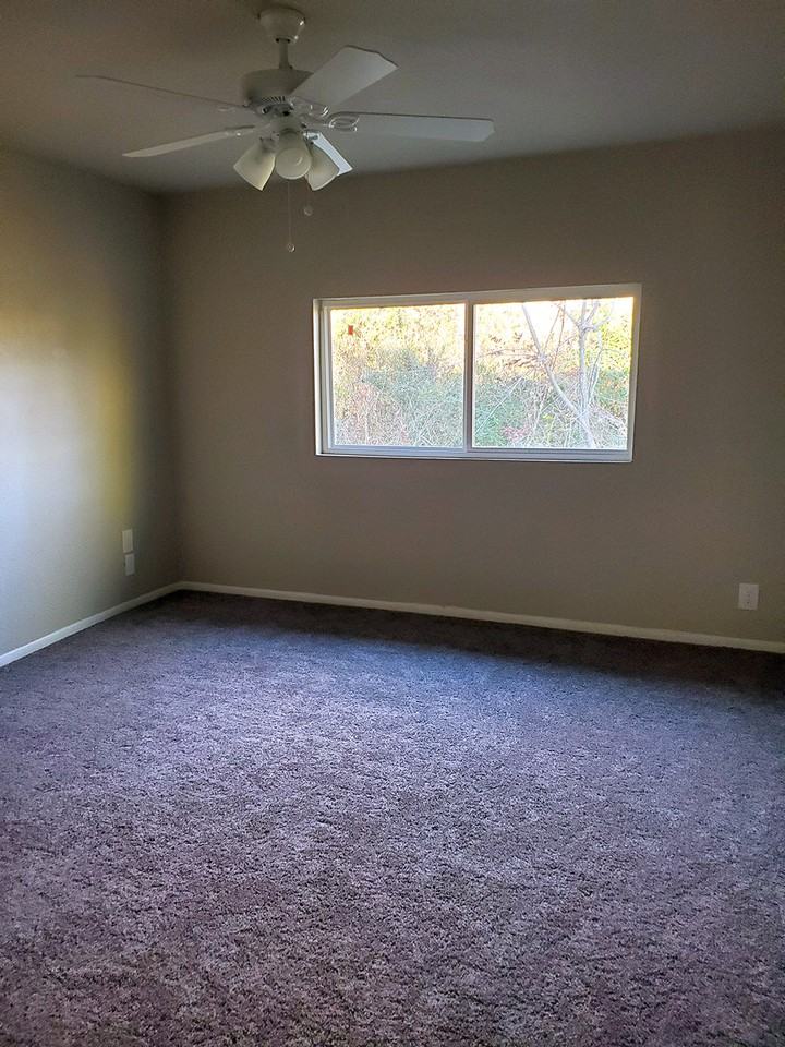 2702 Mulford Cv #B - Photo 4 of 20