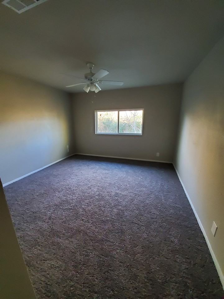 2702 Mulford Cv #B - Photo 5 of 20