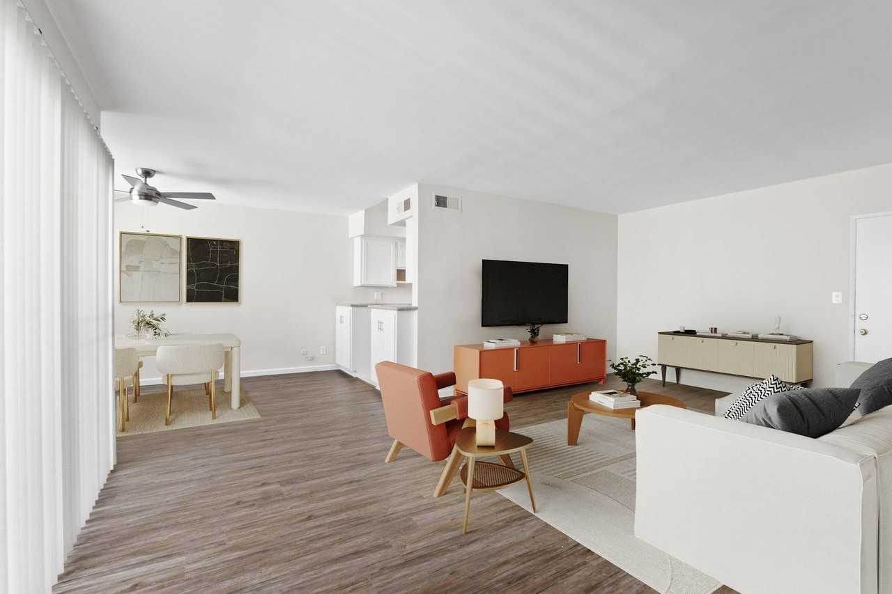 Sherholt - Photo 5 of 24