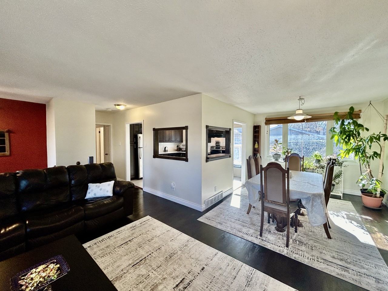 1034 Walkley Road - Photo 4 of 17