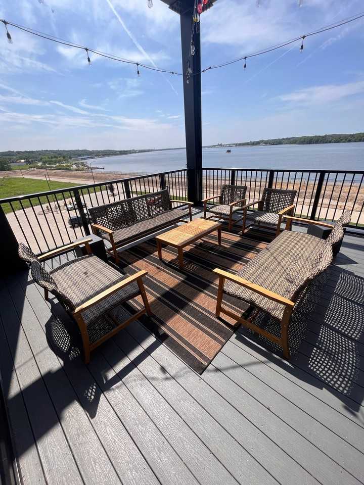 Bend Apartments - Photo 2 of 50