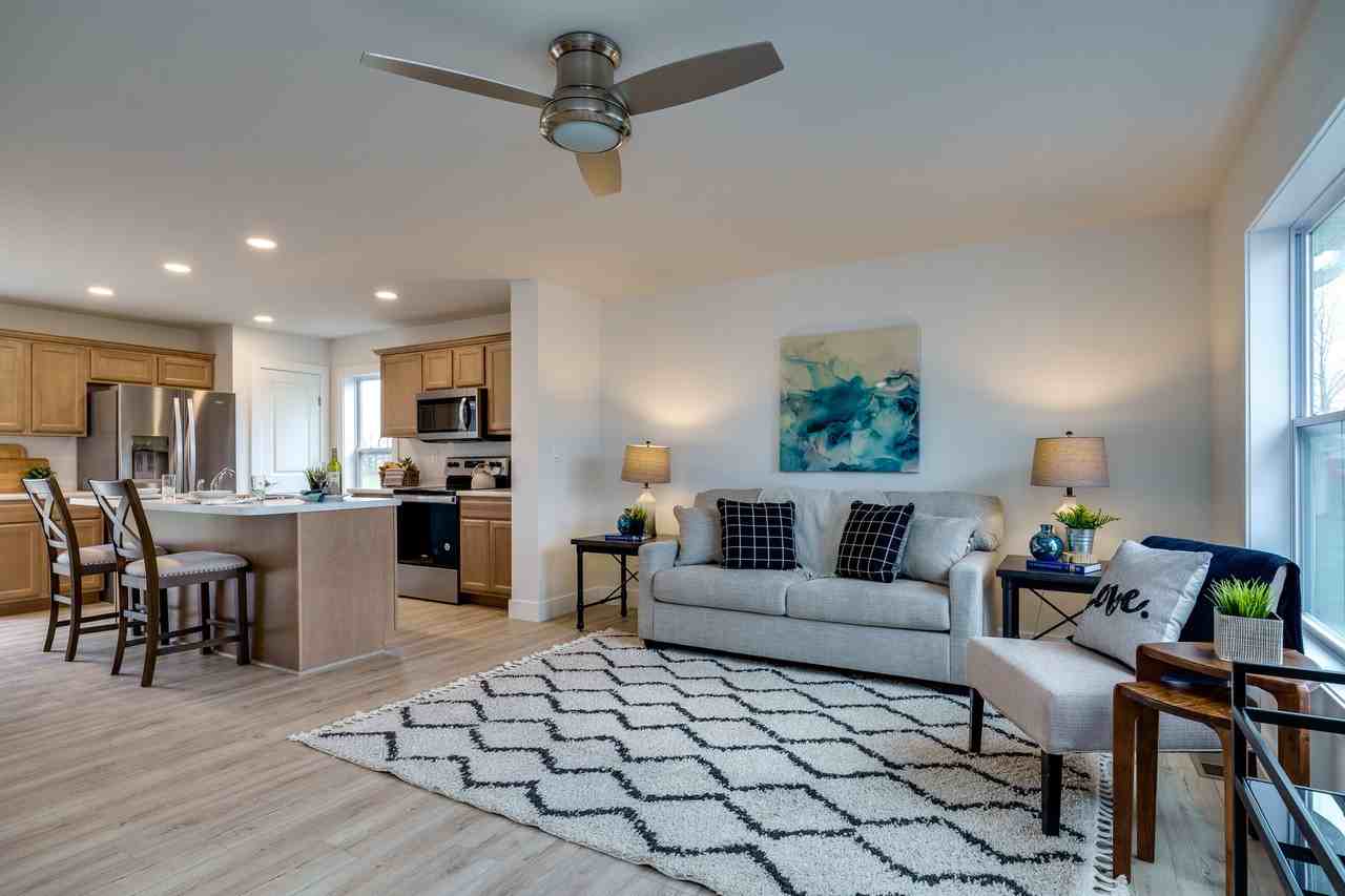211 Jefferson St #1 - Photo 4 of 22