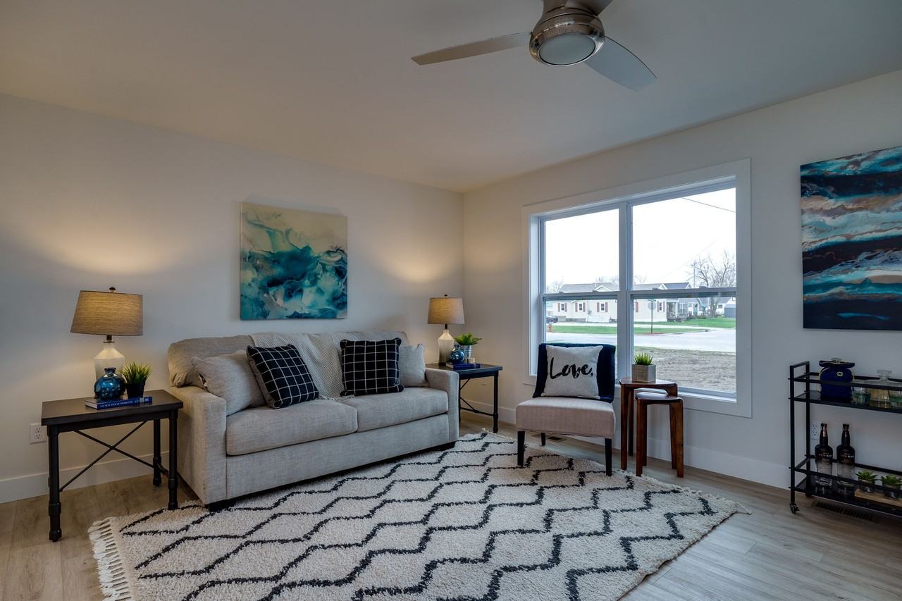 211 Jefferson St #1 - Photo 5 of 22