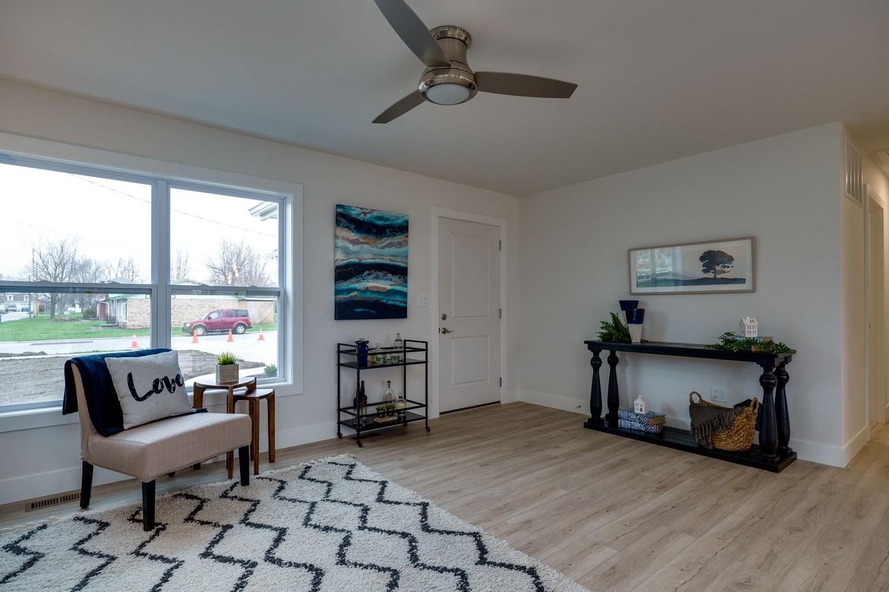 211 Jefferson St #1 - Photo 6 of 22