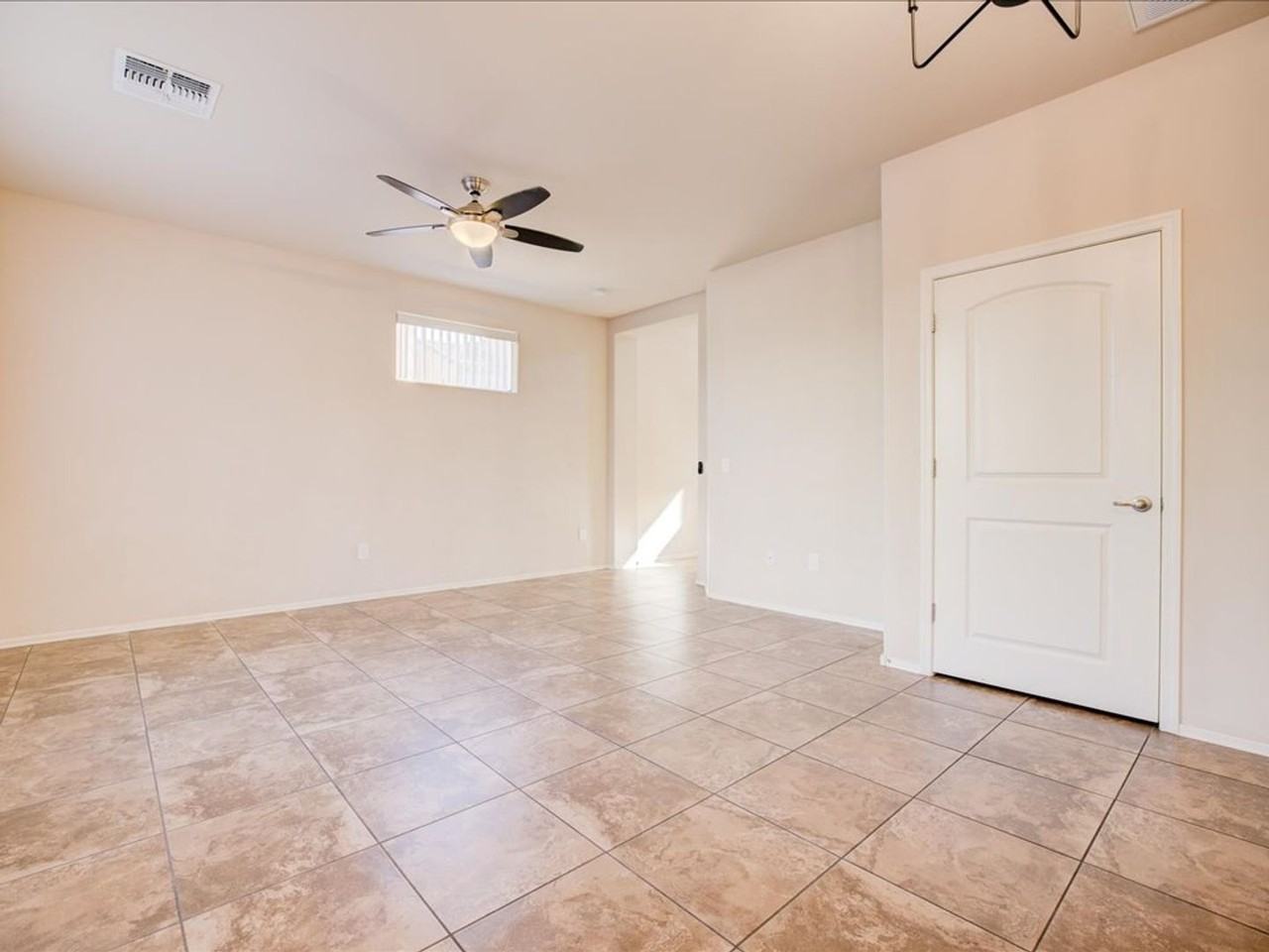 241 E Imperial Ct - Photo 7 of 31