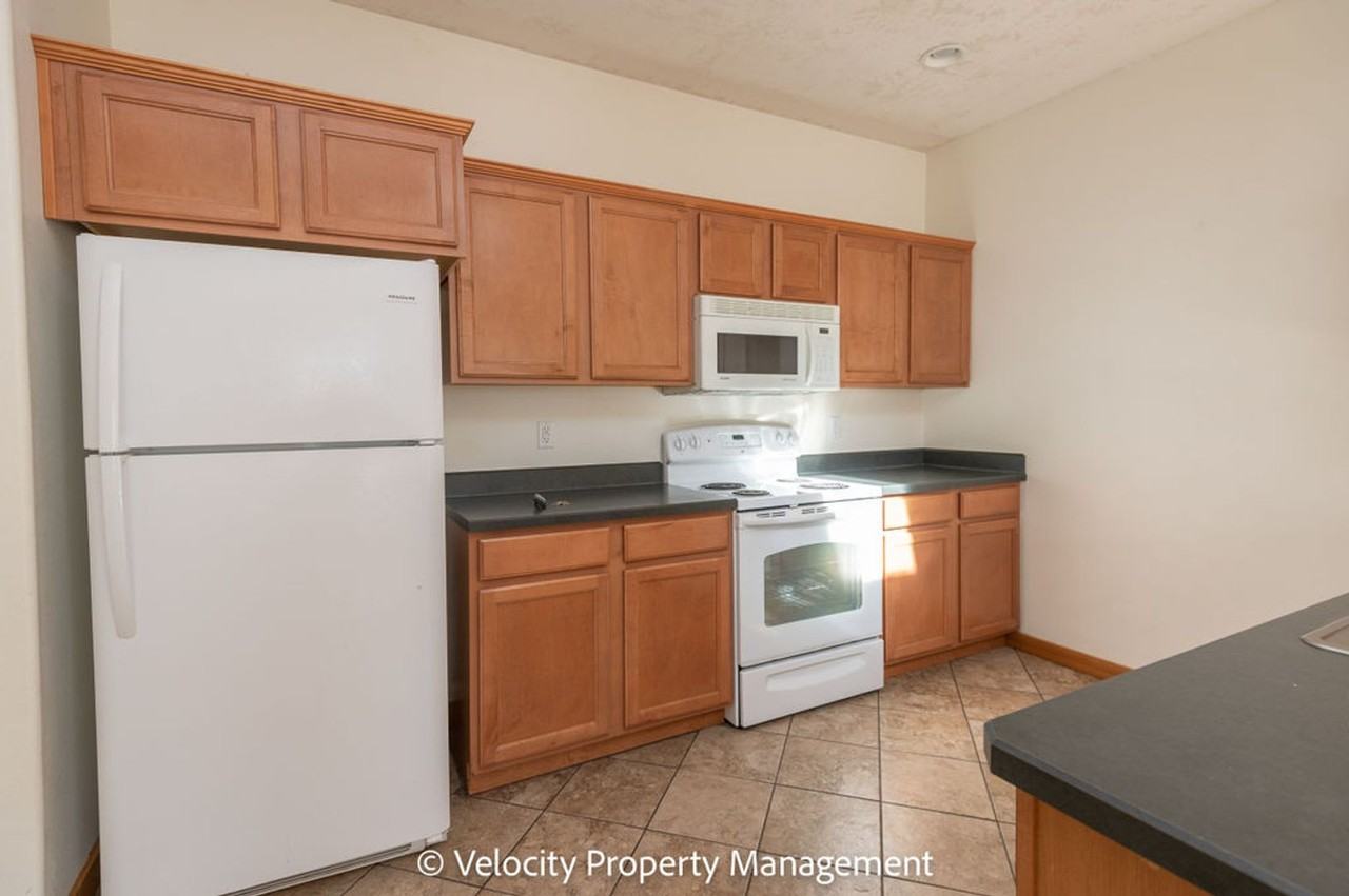 M140 - Photo 3 of 11