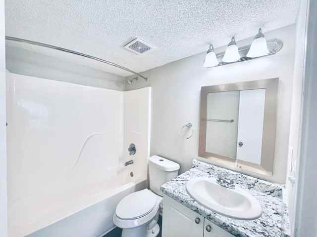 201 Notting Hill CircleApartment 2-204 #2-204 - Photo 4 of 10