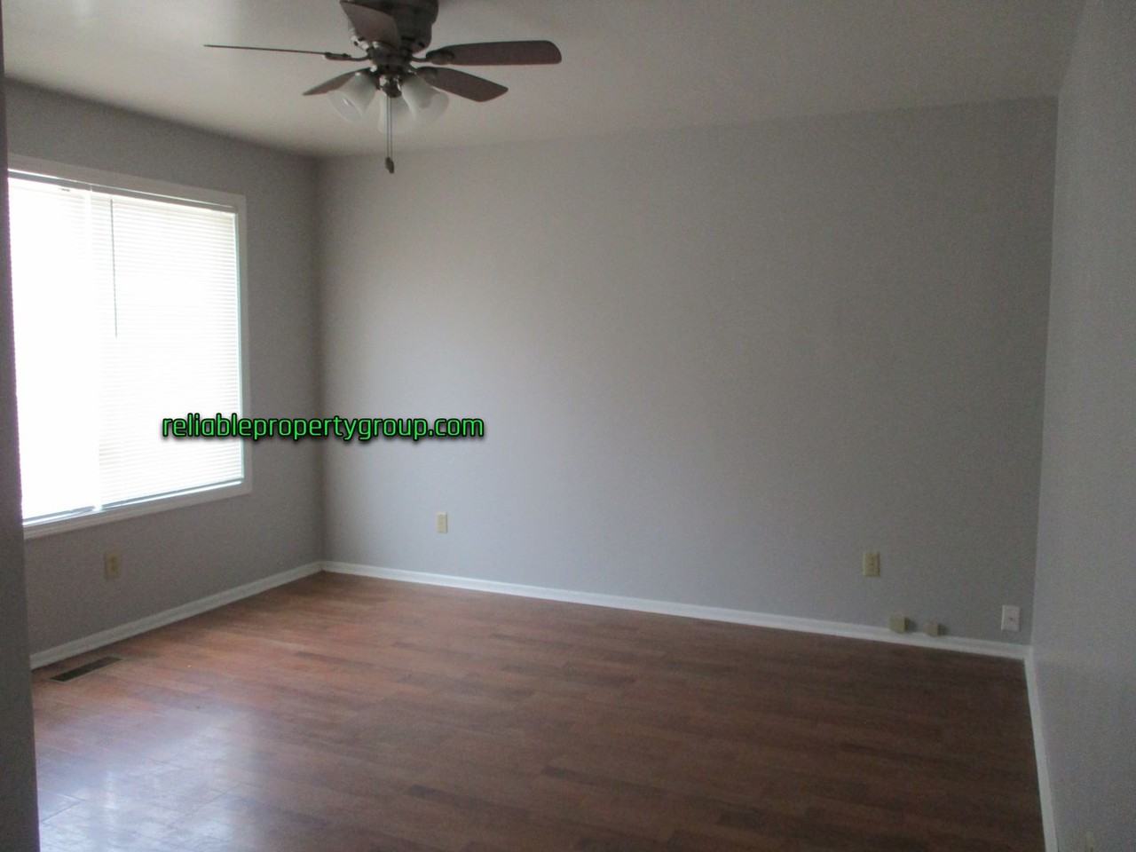 123 W Lenox Ave - Photo 2 of 12