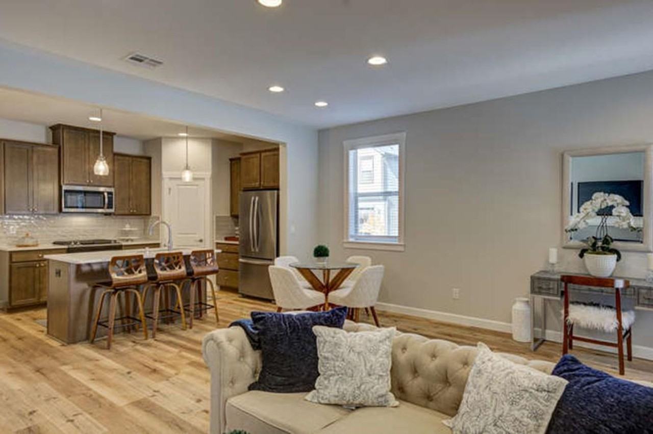 13735 Nw 7th Pl - Photo 4 of 15