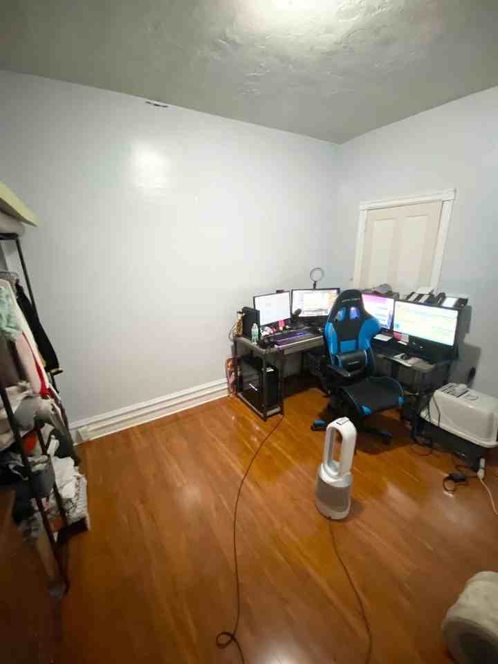 3107 Niagara St - Photo 5 of 38