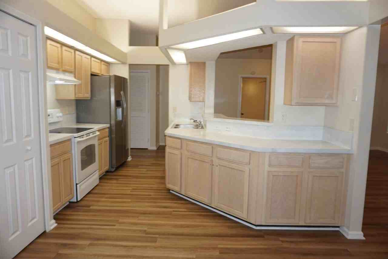 5050 Acre Estates Dr W - Photo 5 of 14