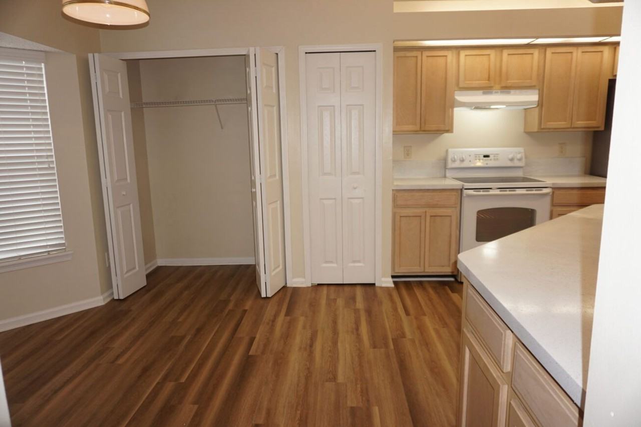 5050 Acre Estates Dr W - Photo 6 of 14