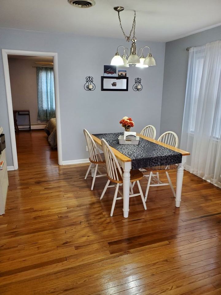 2413 Sw Madeline Ln - Photo 5 of 26