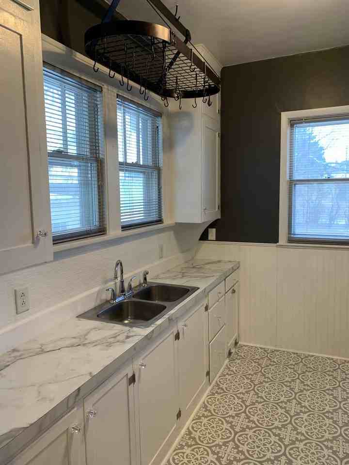 615 4th St Ne - Photo 6 of 16