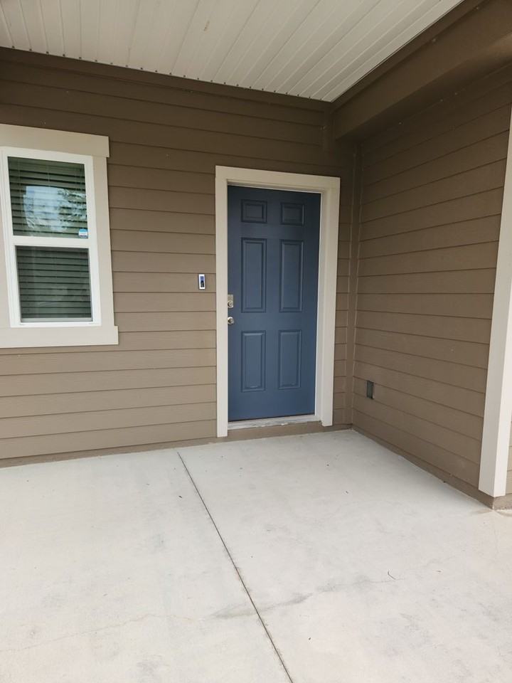 75037 Nassau Station Way - Photo 2 of 21
