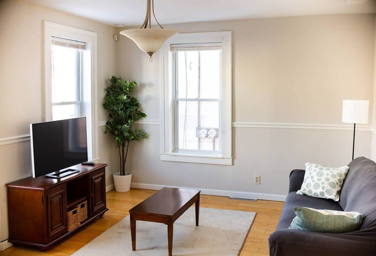 30 Henry St - Photo 2 of 21