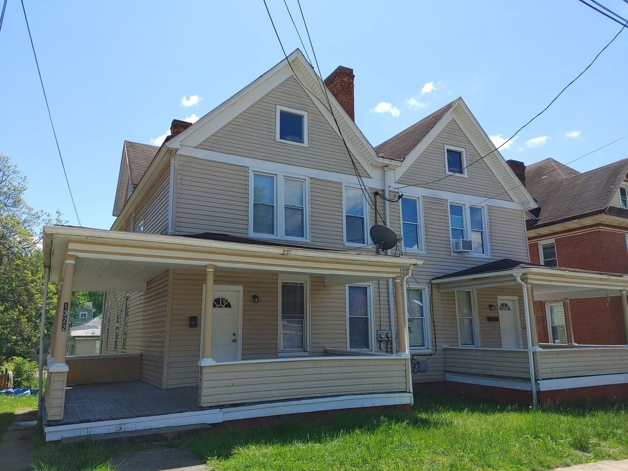 1322 Avery St, Parkersburg, WV 26101 3 Bedroom House for 975/month