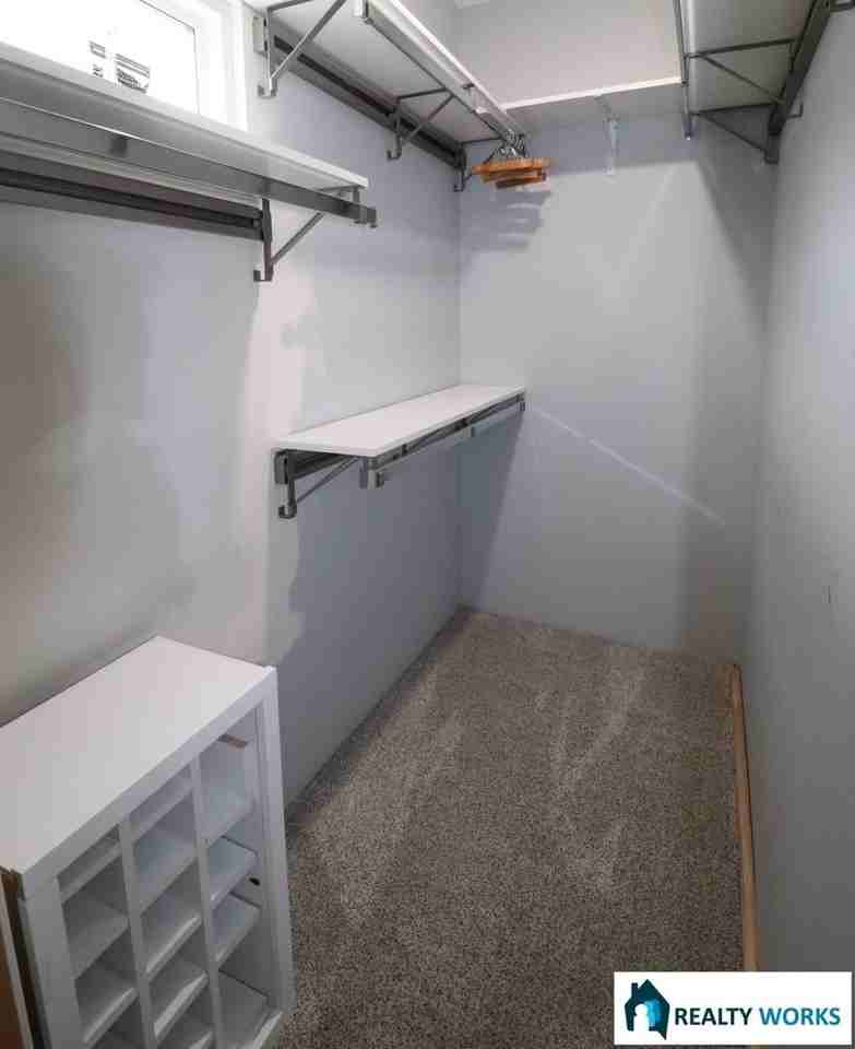 3348 S 42nd St - Photo 6 of 10