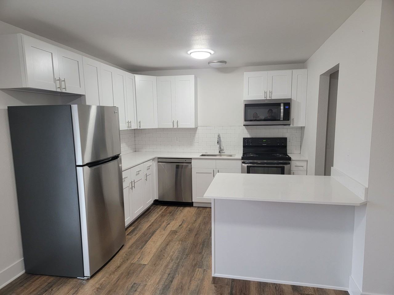 401 8th Street - Photo 3 of 19