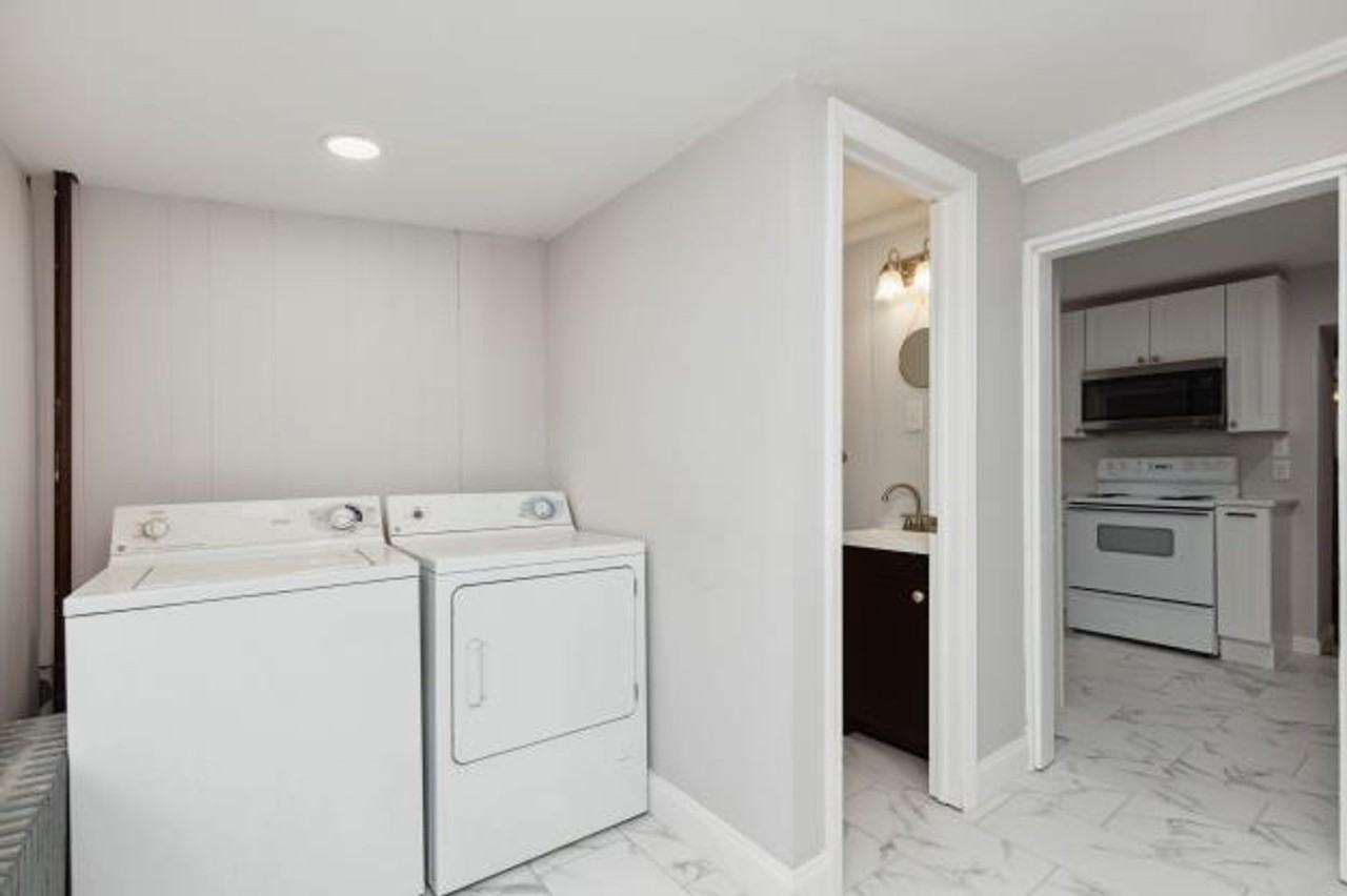 445 New Elm St - Photo 6 of 12