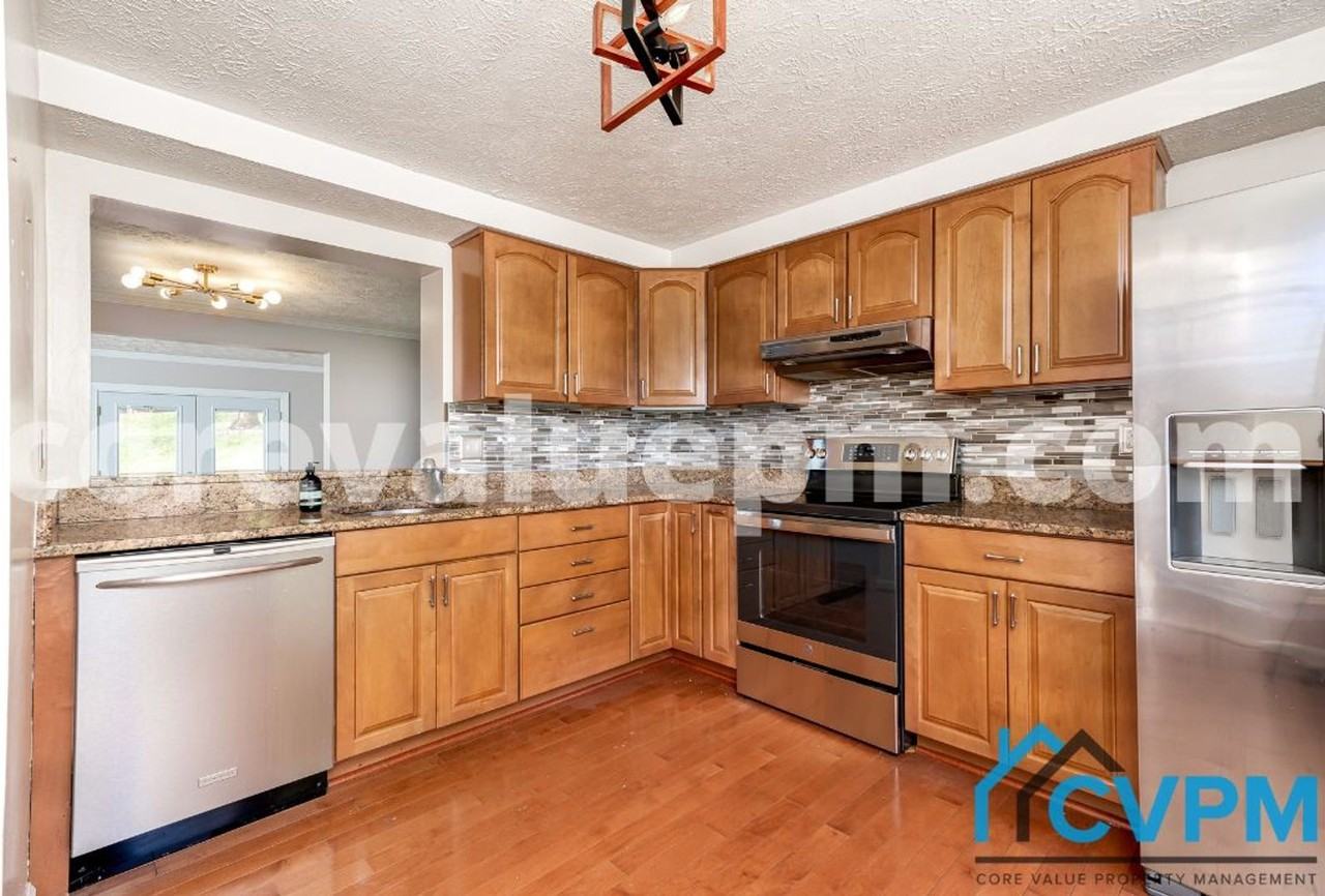 10909 Olde Woods Way - Photo 6 of 27