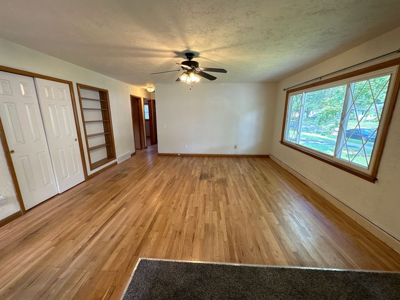 3725 Sussex Ln - Photo 7 of 20