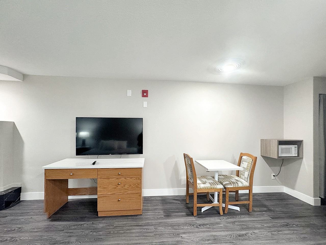 Western Budget Long Stay - Photo 7 of 11