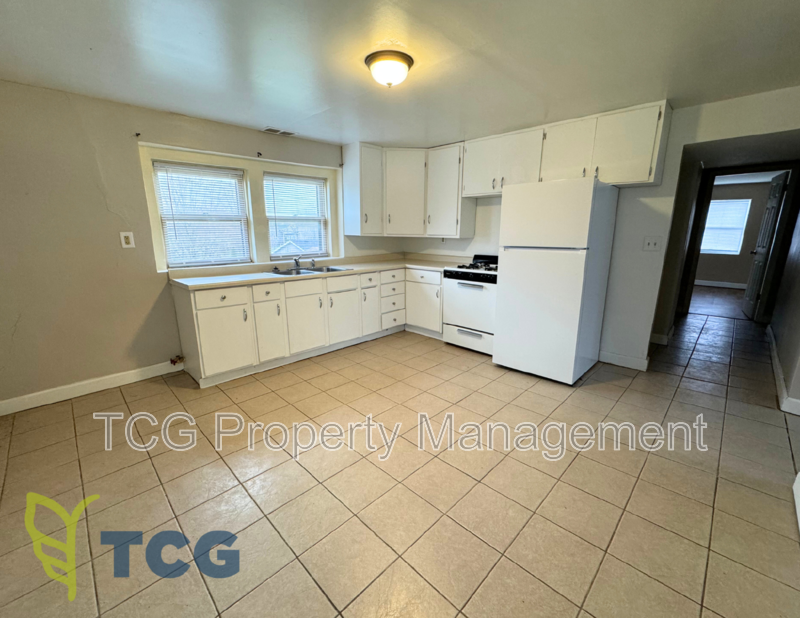 2016 1st St - Photo 2 of 6