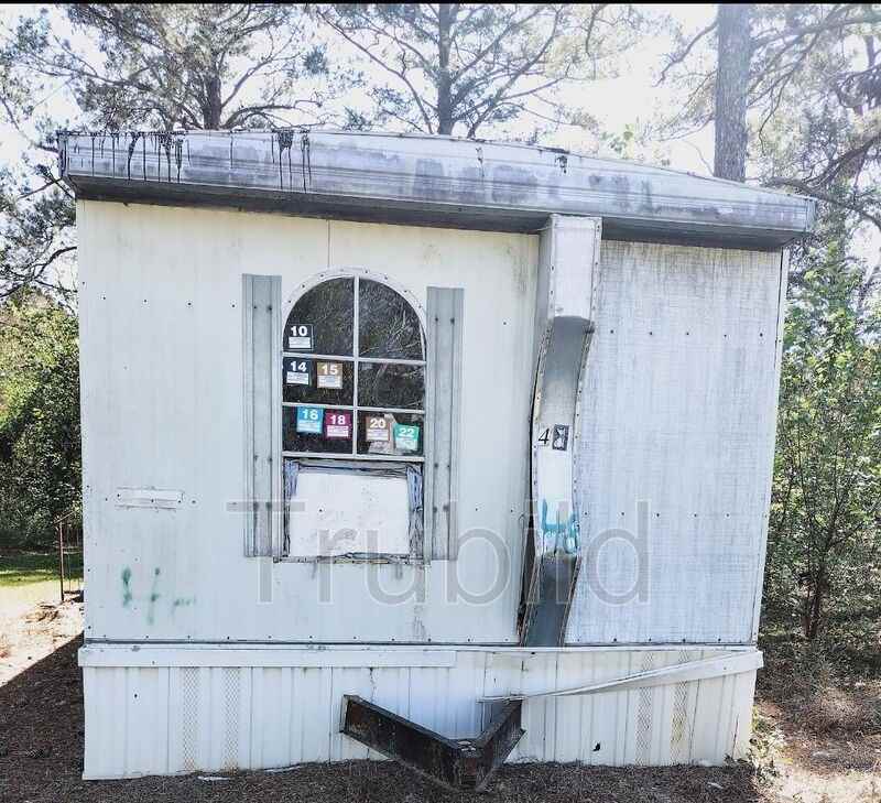 1001 Dunes Ave - Photo 2 of 4