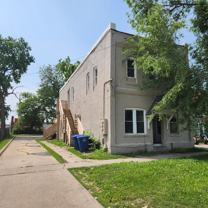 1513 Des Moines St #1 - Photo 1 of 1